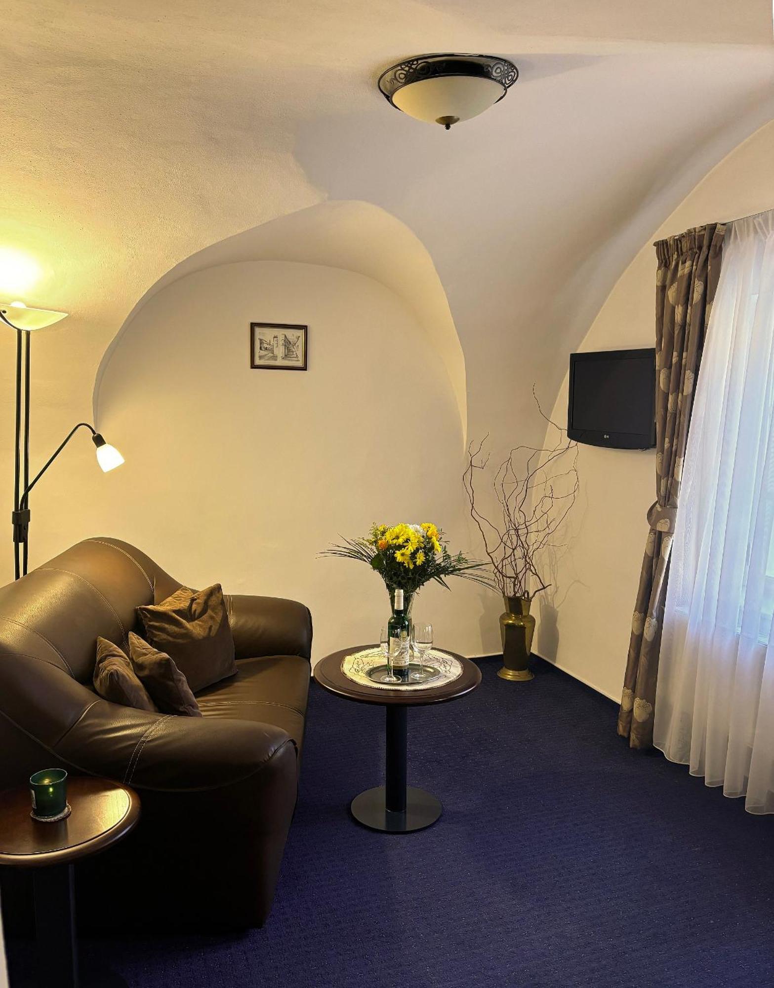 Hotel Joseph 1699 Třebíč Extérieur photo