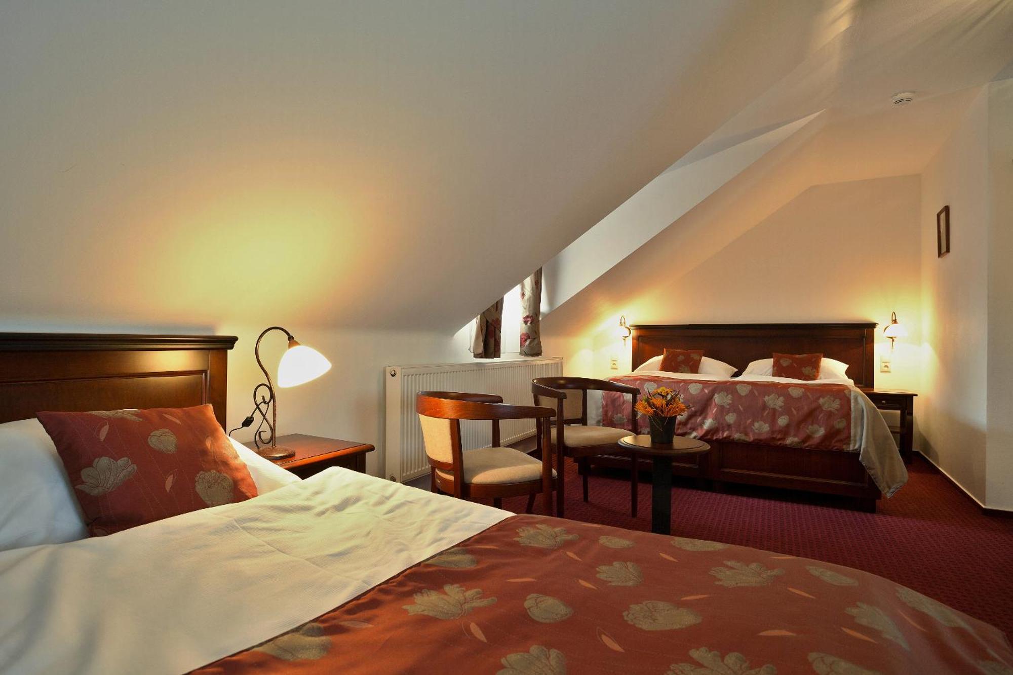Hotel Joseph 1699 Třebíč Extérieur photo